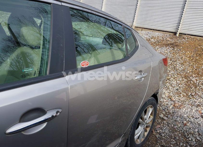 Photo 14 of 2013 Kia Optima EX (VIN 5XXGN4A76DG117797)