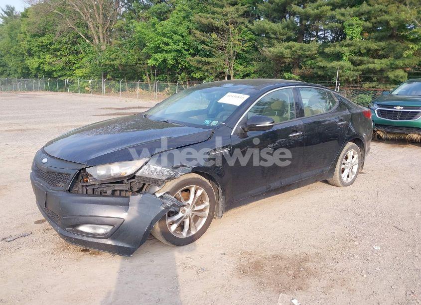 Photo 2 of 2013 Kia Optima EX (VIN 5XXGN4A76DG134793)