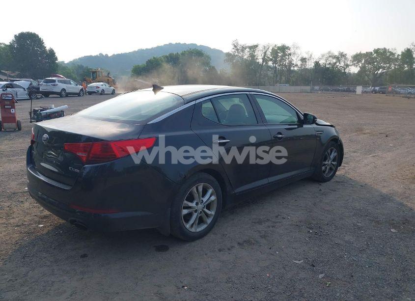 Photo 4 of 2013 Kia Optima EX (VIN 5XXGN4A76DG134793)