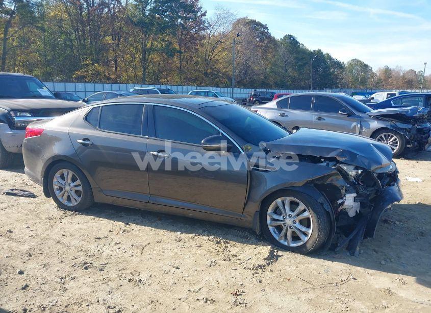 Photo 13 of 2013 Kia Optima EX (VIN 5XXGN4A76DG147494)
