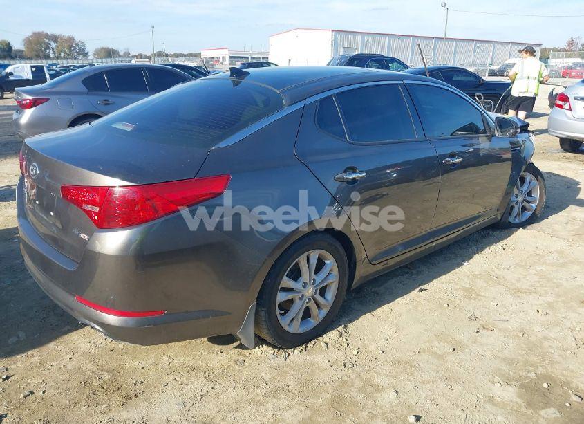 Photo 4 of 2013 Kia Optima EX (VIN 5XXGN4A76DG147494)