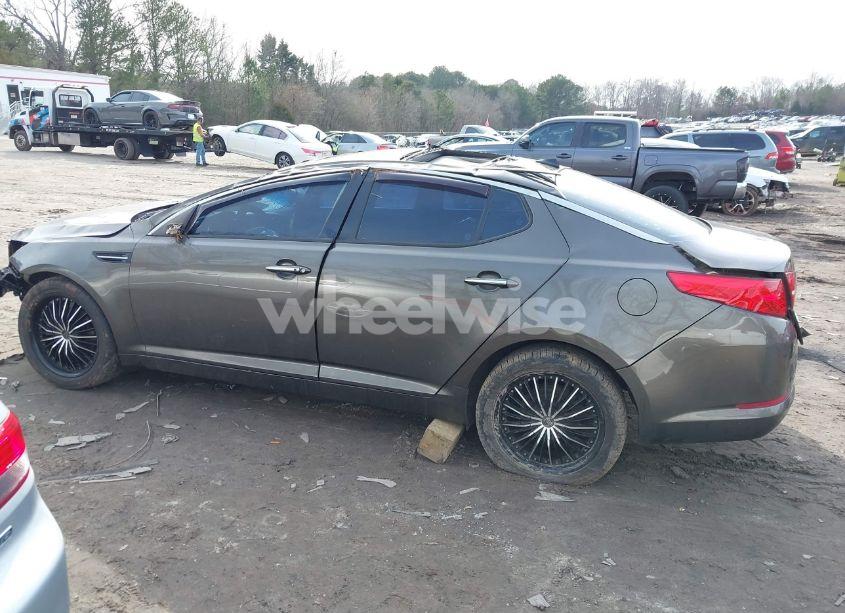 Photo 15 of 2013 Kia Optima EX (VIN 5XXGN4A76DG246218)