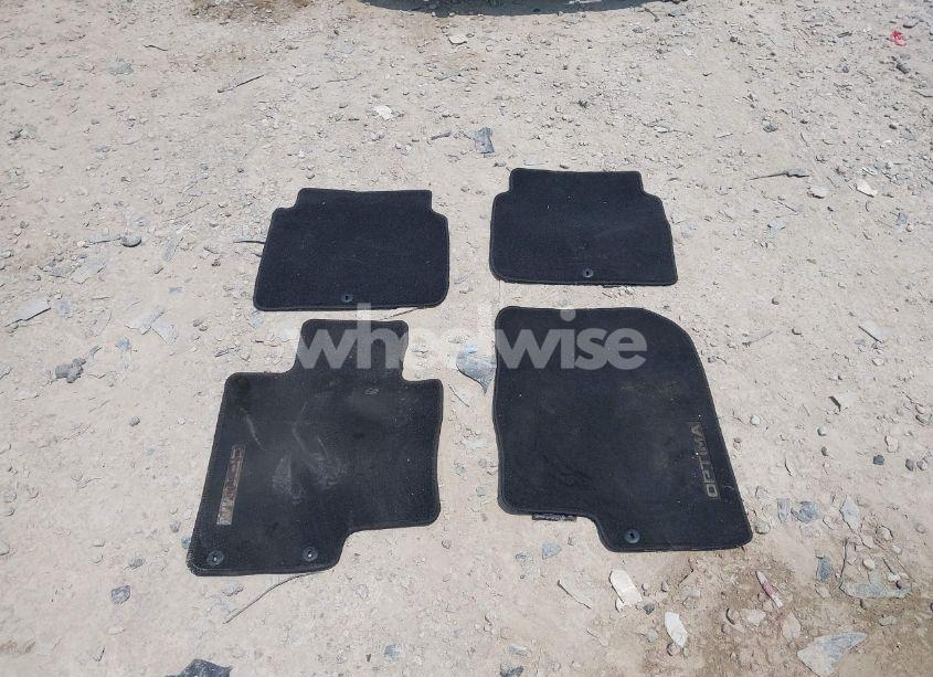 Photo 13 of 2015 Kia Optima EX (VIN 5XXGN4A76FG430075)