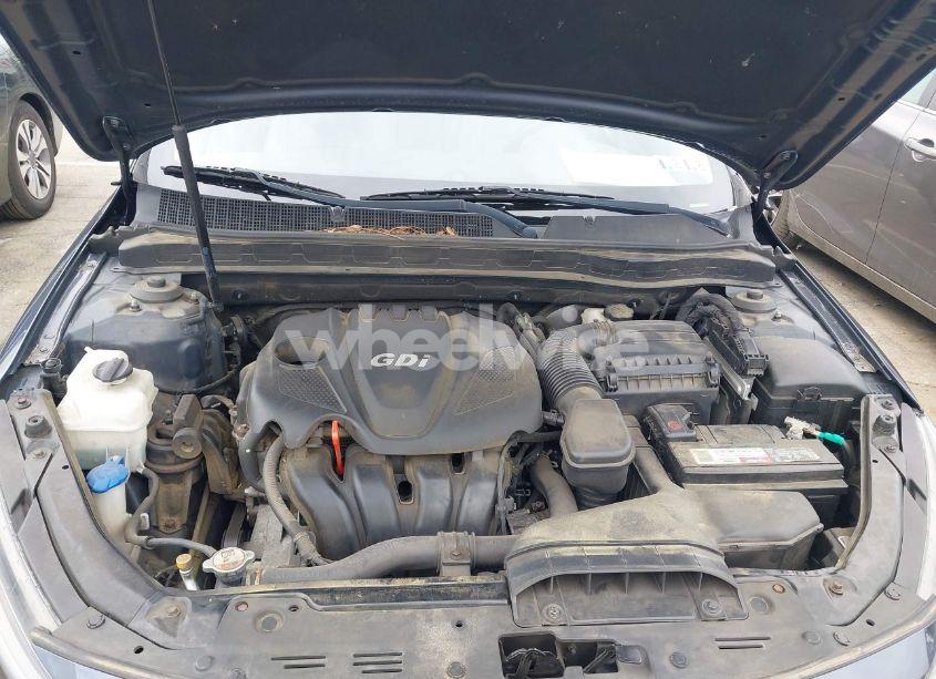 Photo 10 of 2015 Kia Optima EX (VIN 5XXGN4A76FG468597)