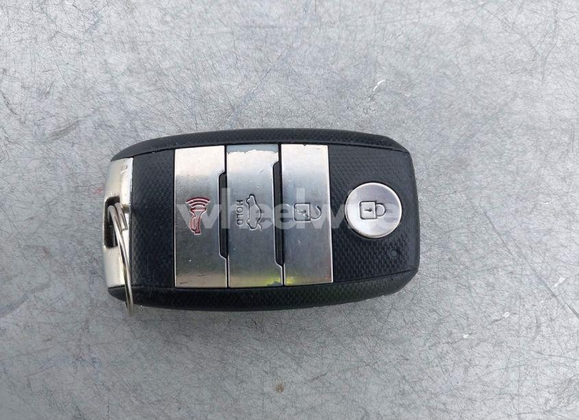 Photo 11 of 2015 Kia Optima EX (VIN 5XXGN4A76FG474657)