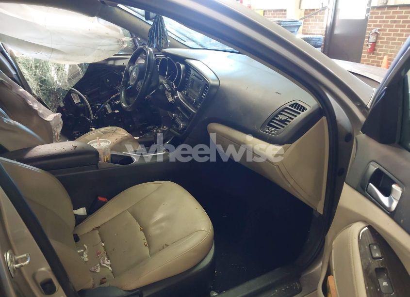 Photo 5 of 2015 Kia Optima EX (VIN 5XXGN4A76FG481964)