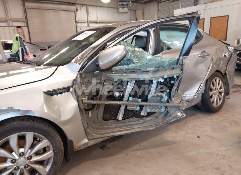 Photo 6 of 2015 Kia Optima EX (VIN 5XXGN4A76FG481964)