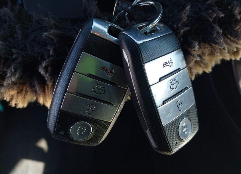 Photo 11 of 2015 Kia Optima EX (VIN 5XXGN4A76FG492687)