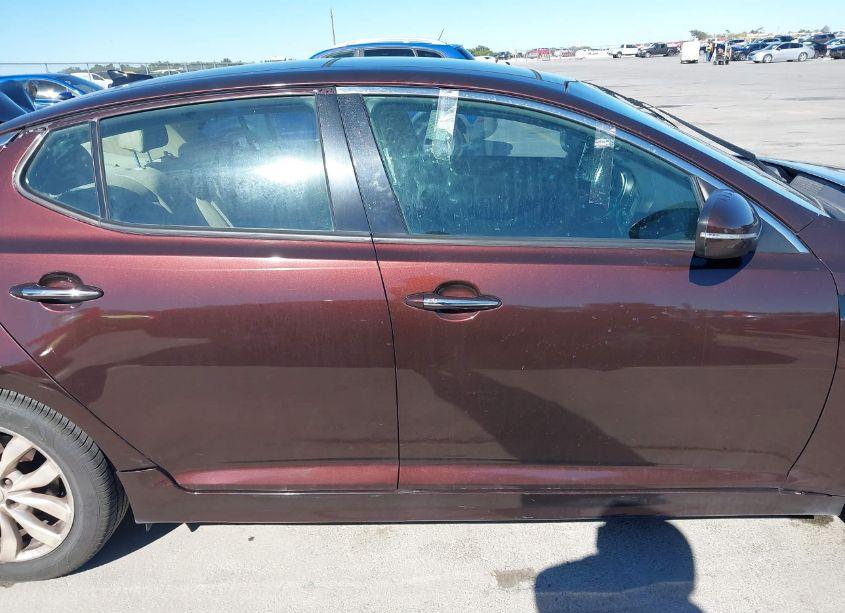 Photo 13 of 2015 Kia Optima EX (VIN 5XXGN4A76FG492687)