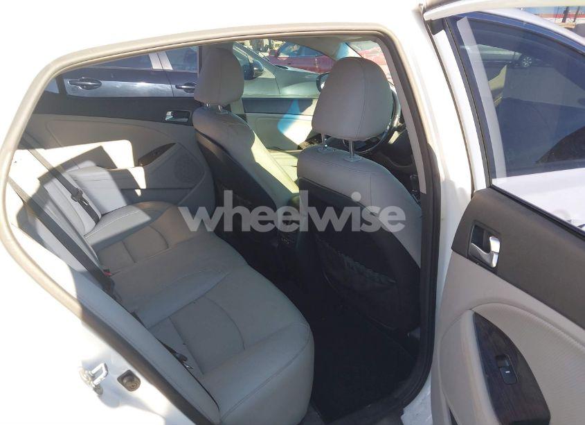 Photo 8 of 2015 Kia Optima EX (VIN 5XXGN4A76FG495685)