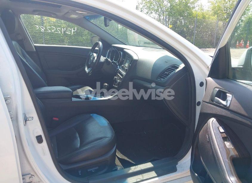 Photo 5 of 2015 Kia Optima EX (VIN 5XXGN4A76FG508760)