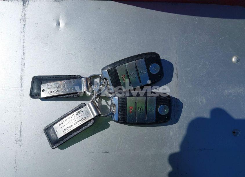 Photo 11 of 2015 Kia Optima EX (VIN 5XXGN4A76FG512789)