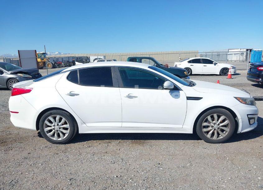 Photo 13 of 2015 Kia Optima EX (VIN 5XXGN4A76FG512789)