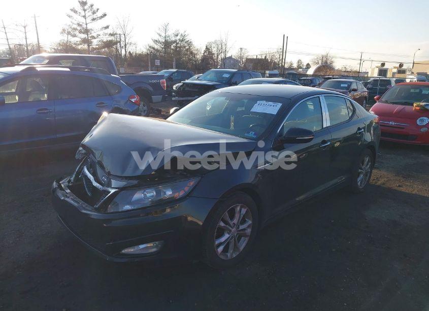 Photo 2 of 2012 Kia Optima EX (VIN 5XXGN4A77CG006917)