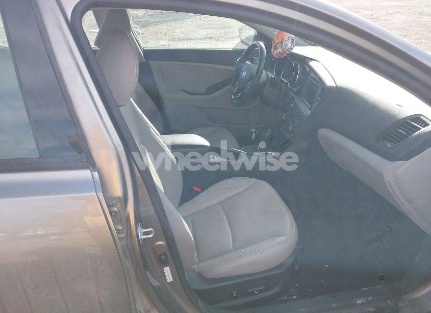 Photo 5 of 2012 Kia Optima EX (VIN 5XXGN4A77CG012488)