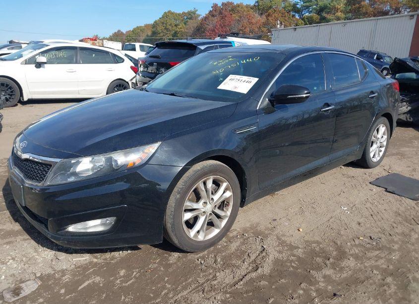 Photo 2 of 2012 Kia Optima EX (VIN 5XXGN4A77CG022812)