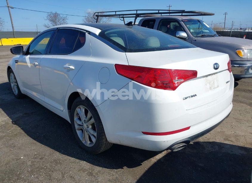 Photo 3 of 2013 Kia Optima EX (VIN 5XXGN4A77DG093428)