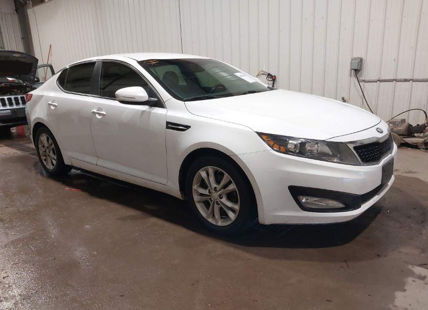2013 Kia Optima EX (VIN 5XXGN4A77DG102886) main photo