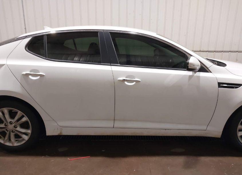 Photo 13 of 2013 Kia Optima EX (VIN 5XXGN4A77DG102886)