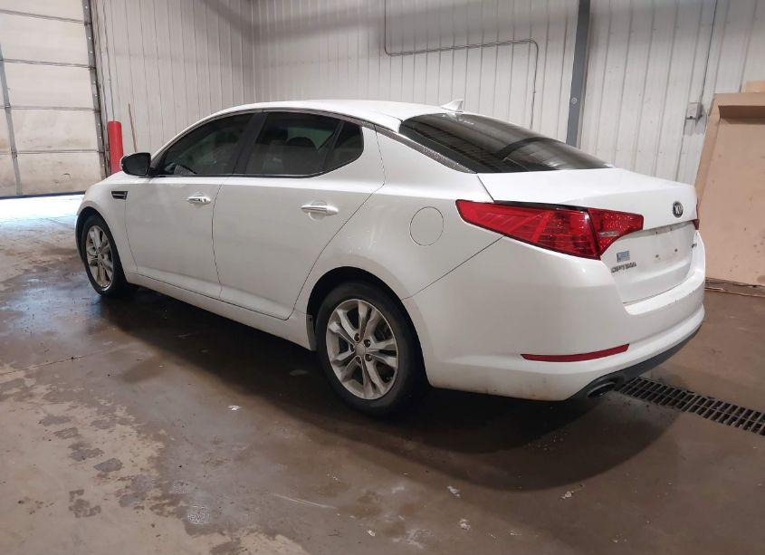 Photo 3 of 2013 Kia Optima EX (VIN 5XXGN4A77DG102886)