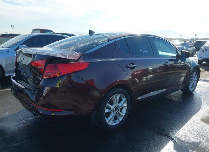 Photo 4 of 2013 Kia Optima EX (VIN 5XXGN4A77DG105643)