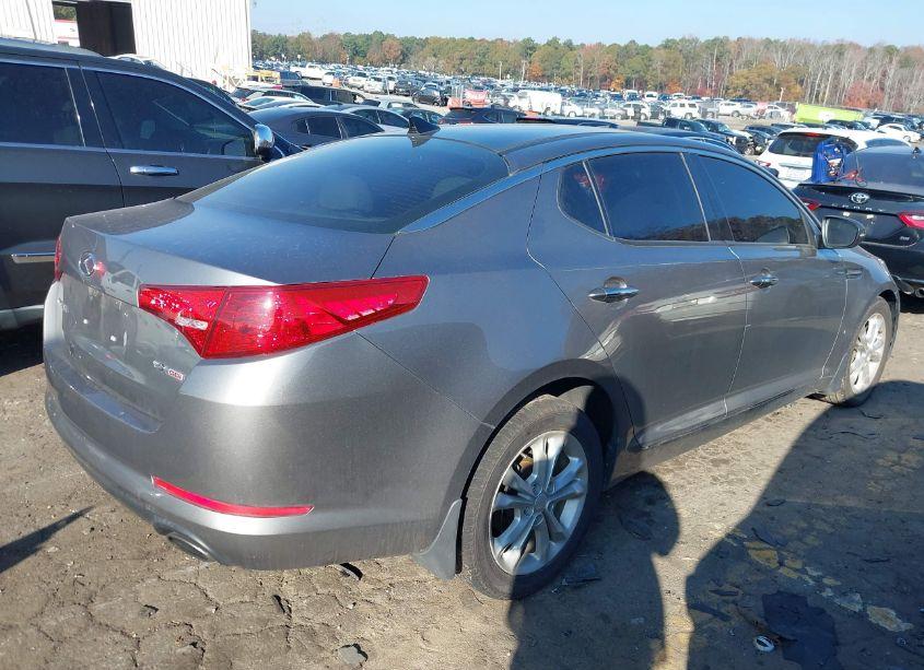Photo 4 of 2013 Kia Optima EX (VIN 5XXGN4A77DG157547)