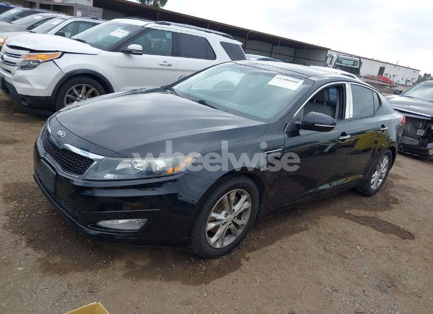 Photo 2 of 2013 Kia Optima EX (VIN 5XXGN4A77DG218833)