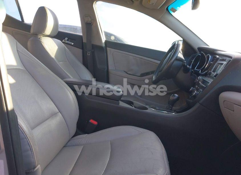 Photo 5 of 2013 Kia Optima EX (VIN 5XXGN4A77DG220176)