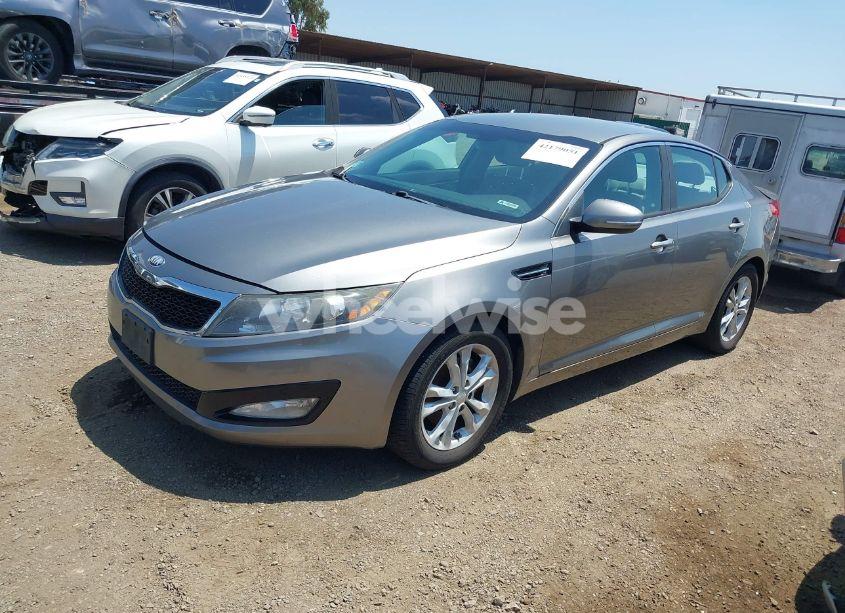 Photo 2 of 2013 Kia Optima EX (VIN 5XXGN4A77DG244364)