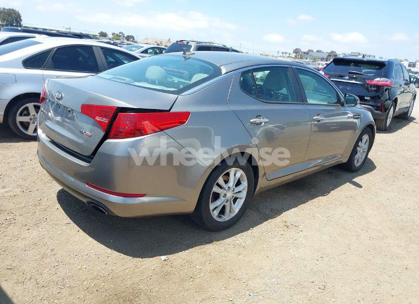 Photo 4 of 2013 Kia Optima EX (VIN 5XXGN4A77DG244364)