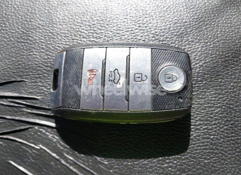 Photo 11 of 2015 Kia Optima EX (VIN 5XXGN4A77FG360179)