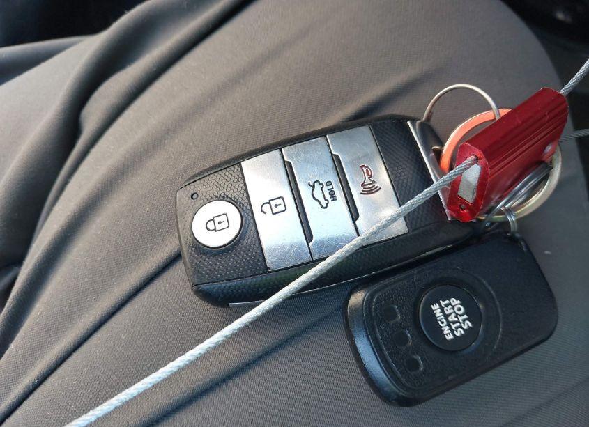 Photo 11 of 2015 Kia Optima EX (VIN 5XXGN4A77FG365480)