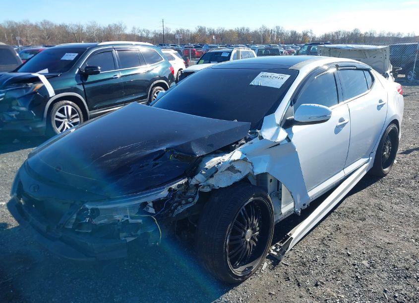 Photo 2 of 2015 Kia Optima EX (VIN 5XXGN4A77FG365480)