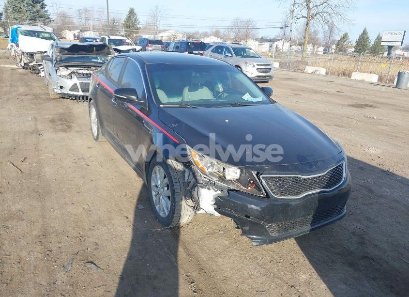 2015 Kia Optima EX (VIN 5XXGN4A77FG378200) main photo