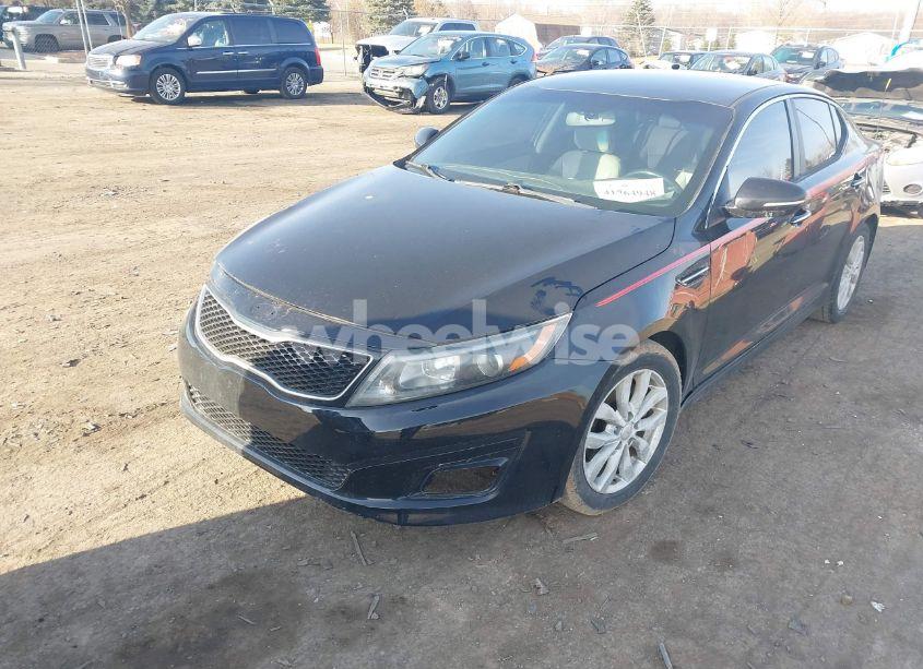 Photo 2 of 2015 Kia Optima EX (VIN 5XXGN4A77FG378200)
