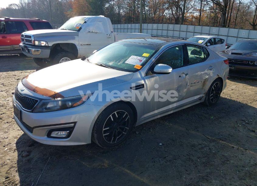 Photo 2 of 2015 Kia Optima EX (VIN 5XXGN4A77FG405802)