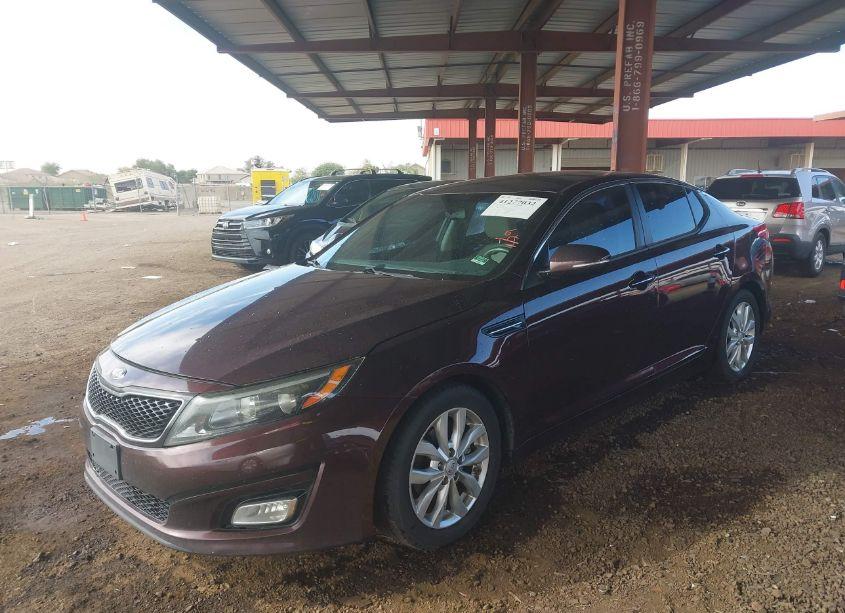 Photo 2 of 2015 Kia Optima EX (VIN 5XXGN4A77FG480337)