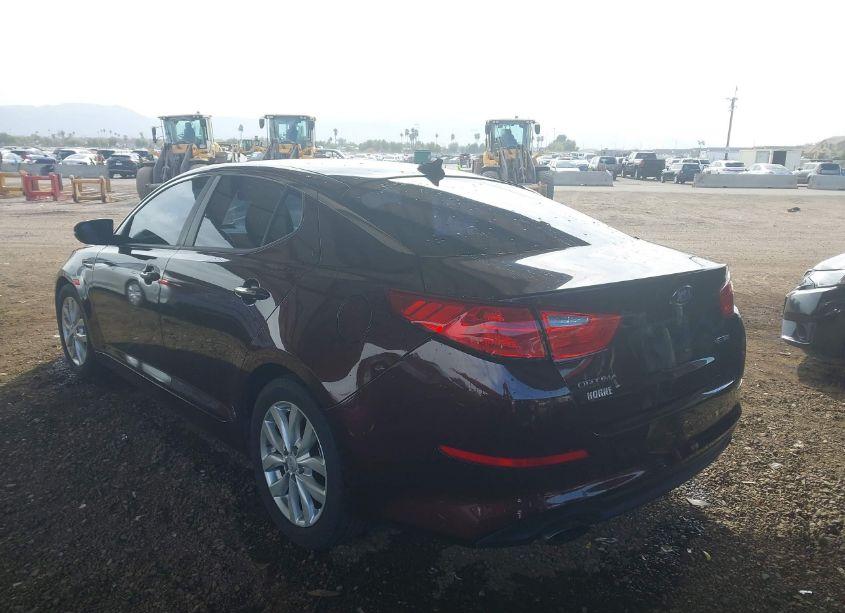 Photo 3 of 2015 Kia Optima EX (VIN 5XXGN4A77FG480337)