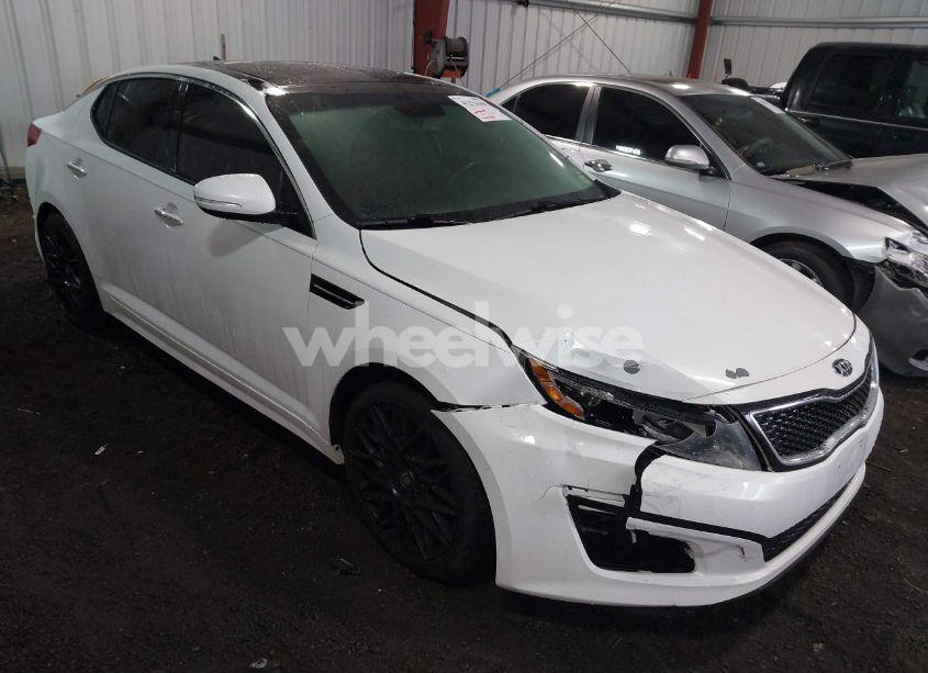 2015 Kia Optima EX (VIN 5XXGN4A77FG496490) main photo