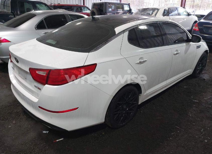 Photo 4 of 2015 Kia Optima EX (VIN 5XXGN4A77FG496490)