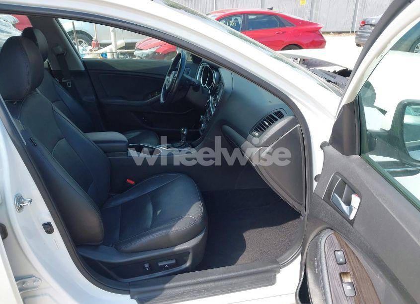 Photo 5 of 2015 Kia Optima EX (VIN 5XXGN4A77FG497218)