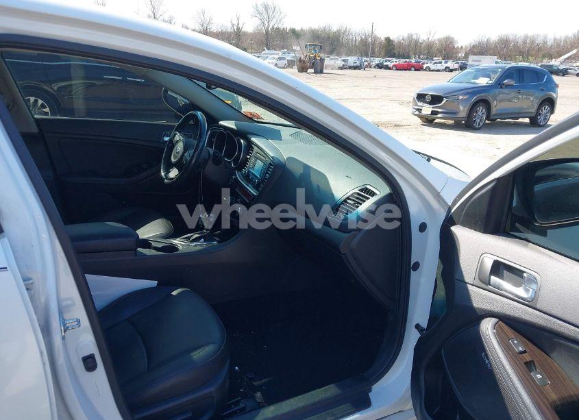 Photo 5 of 2015 Kia Optima EX (VIN 5XXGN4A77FG516964)