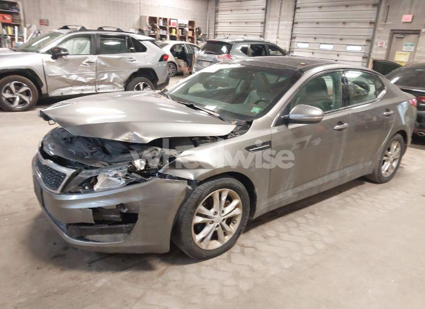 Photo 2 of 2012 Kia Optima EX (VIN 5XXGN4A78CG021247)