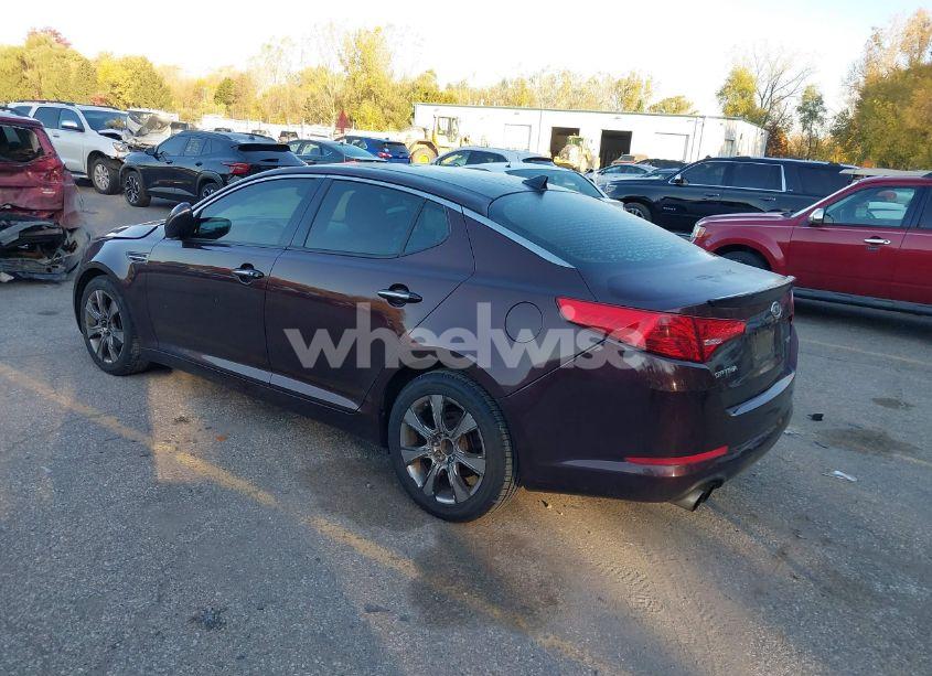 Photo 3 of 2012 Kia Optima EX (VIN 5XXGN4A78CG038730)