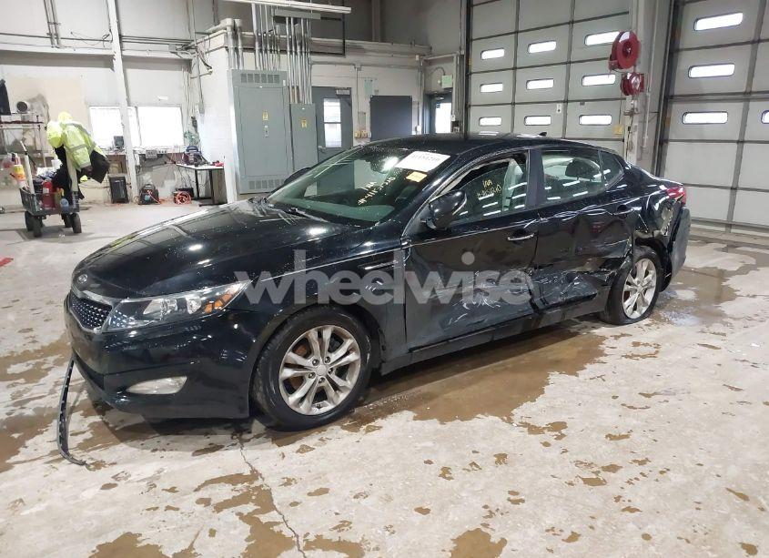 Photo 2 of 2012 Kia Optima EX (VIN 5XXGN4A78CG052482)