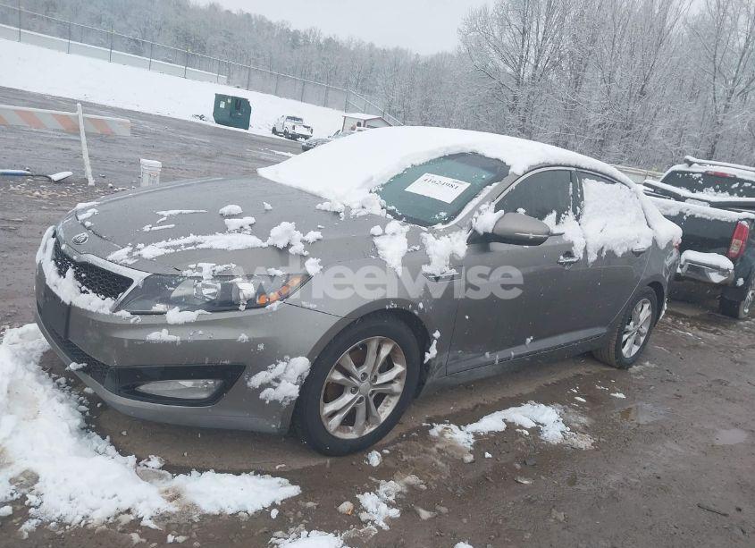 Photo 2 of 2013 Kia Optima EX (VIN 5XXGN4A78DG107580)