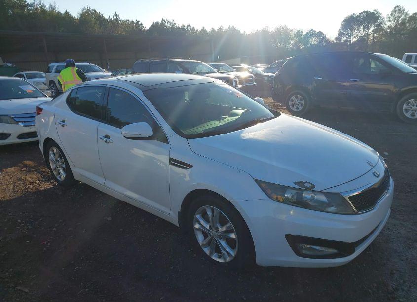 2013 Kia Optima EX (VIN 5XXGN4A78DG121866) main photo
