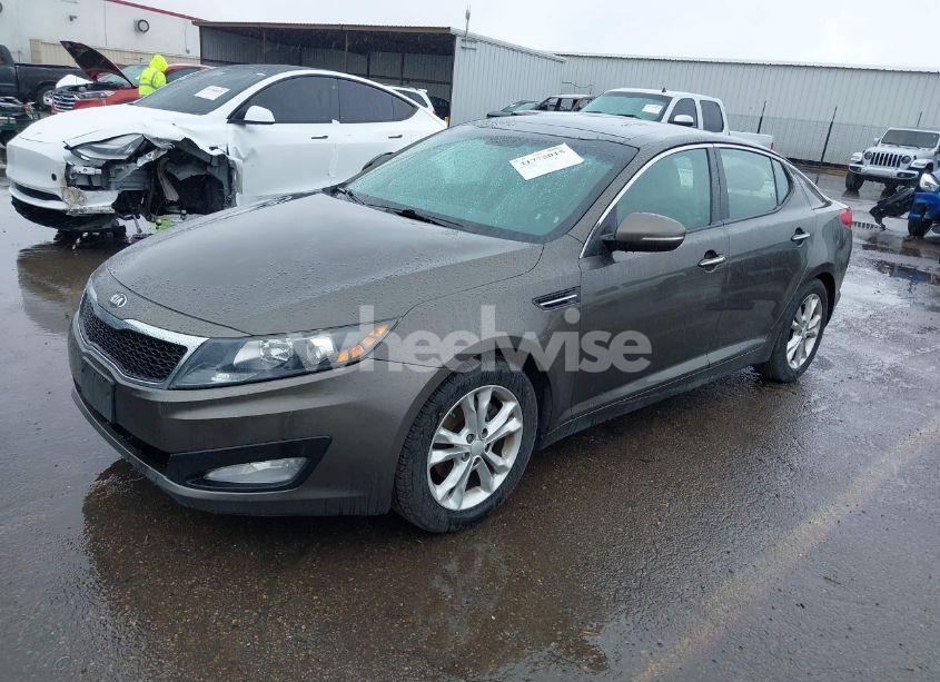 Photo 2 of 2013 Kia Optima EX (VIN 5XXGN4A78DG225905)