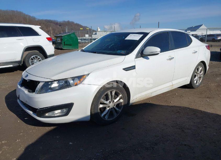 Photo 2 of 2013 Kia Optima EX (VIN 5XXGN4A78DG244843)