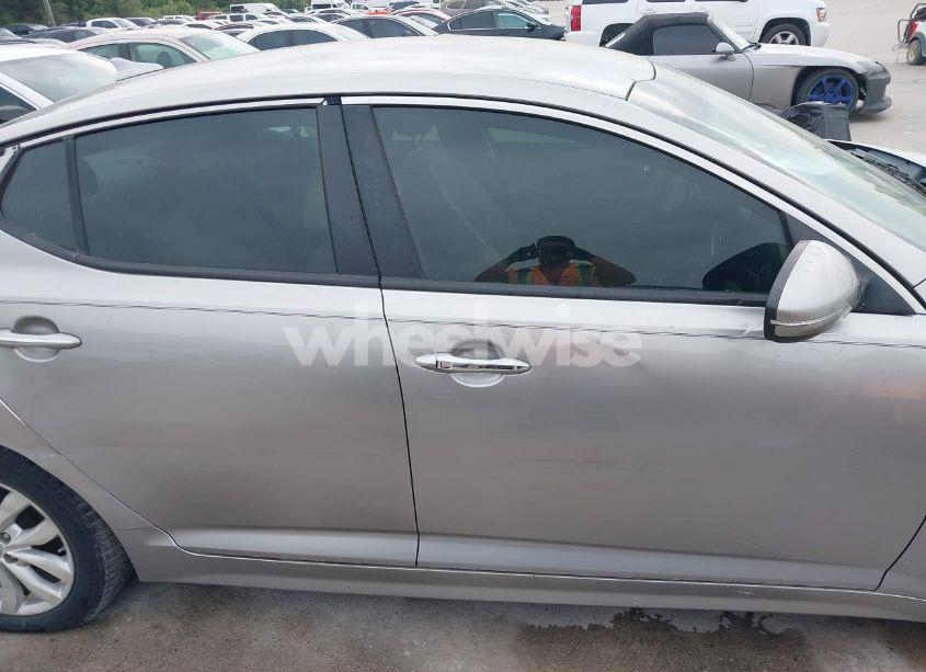 Photo 13 of 2015 Kia Optima EX (VIN 5XXGN4A78FG424133)